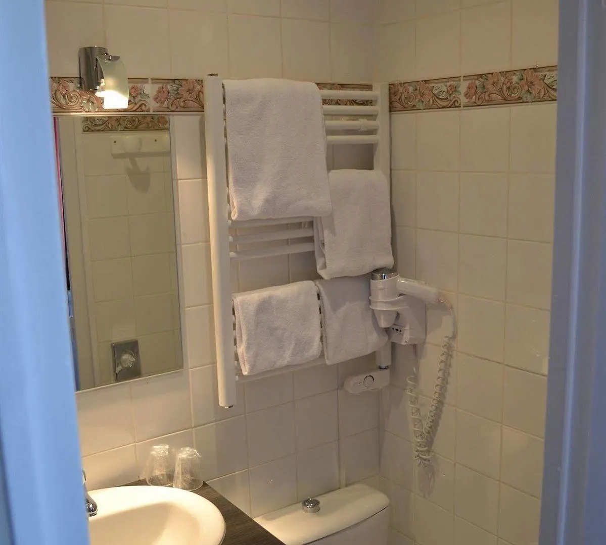 The Originals Boutique, Hotel Les Quatre Salines, Le Mont Saint-Michel Sud Roz-sur-Couesnon