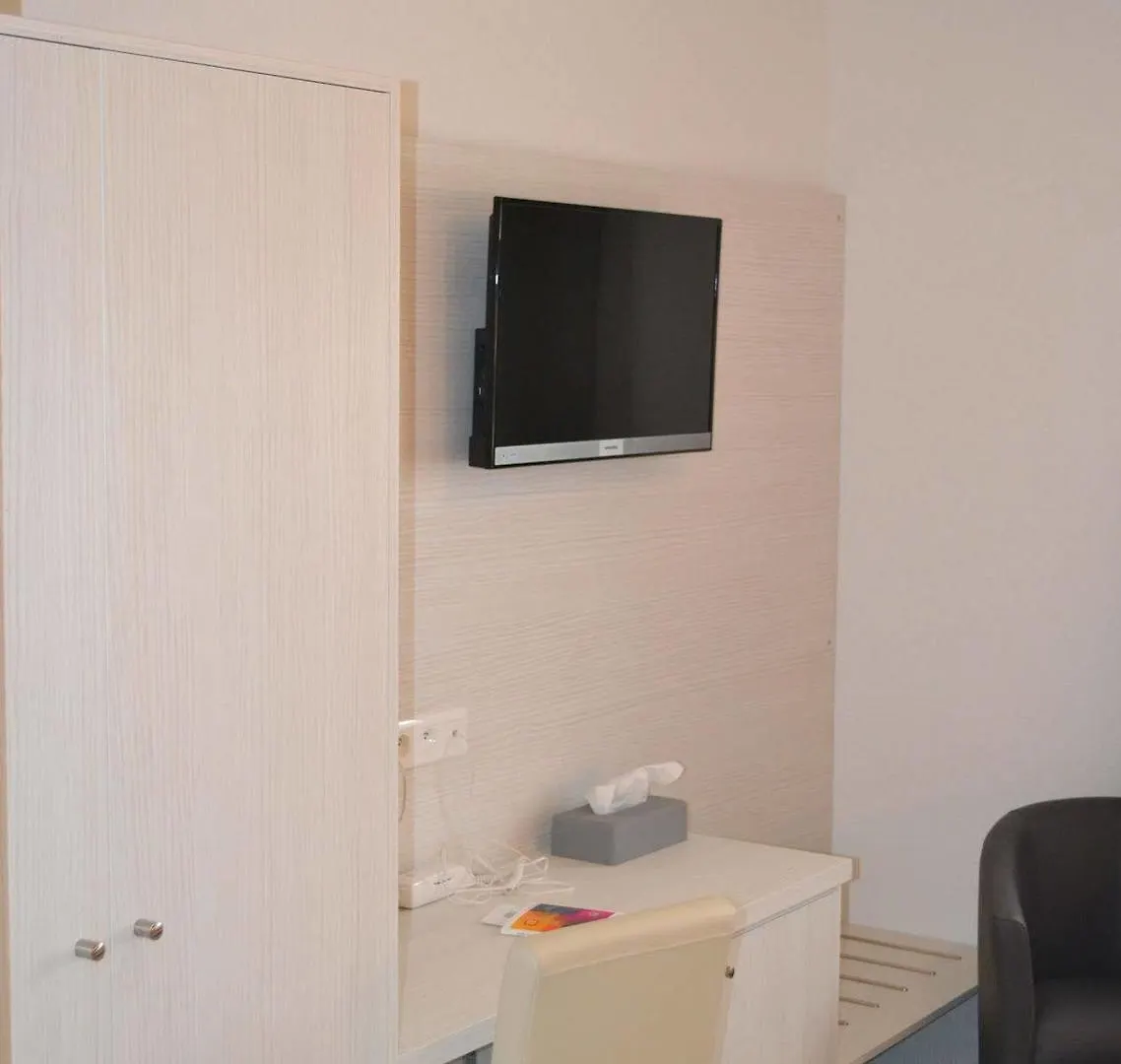 The Originals Boutique, Hotel Les Quatre Salines, Le Mont Saint-Michel Sud Roz-sur-Couesnon